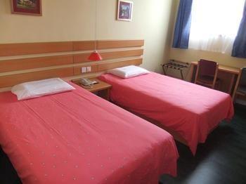 Home Inn Hotel Шанту Екстериор снимка